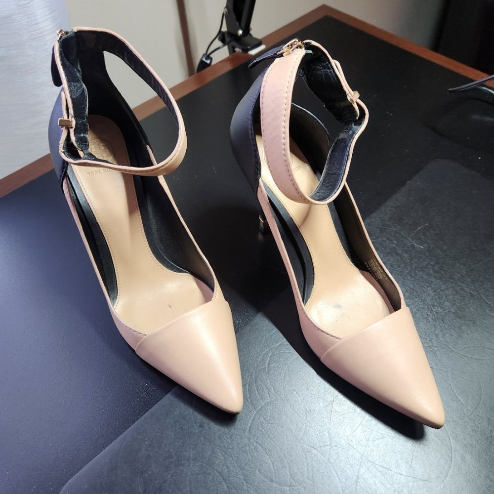 Black/tan leather shoes, hardly worn. Size 10M by Tory Birch